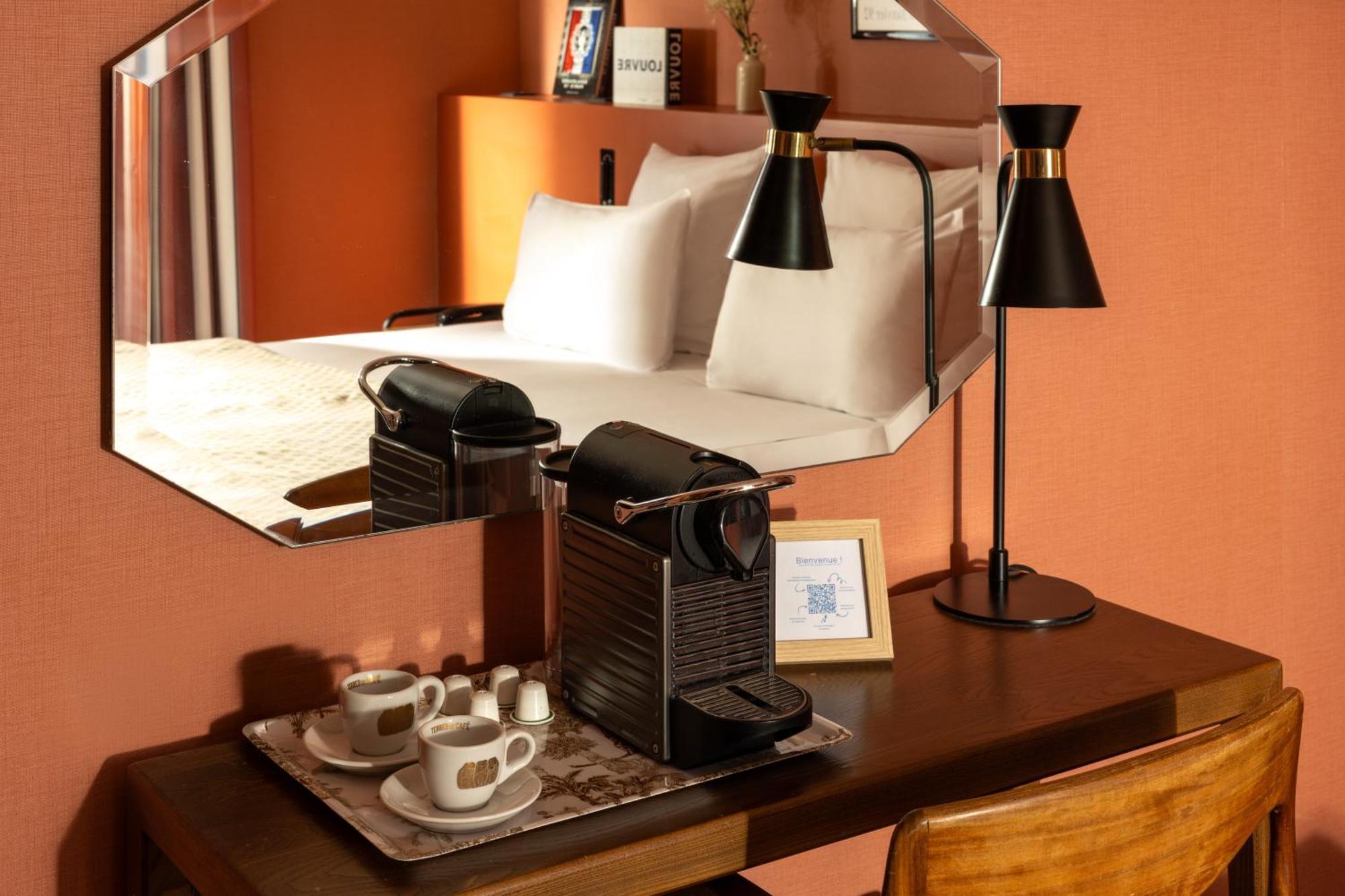 Coq Hotel